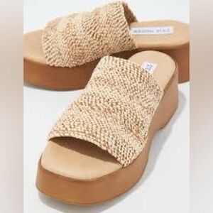 Steve Madden Tan Woven Platform Slides